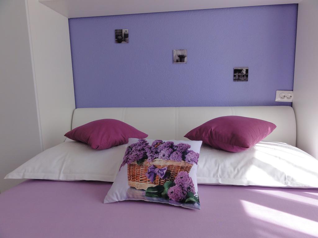 Apartments Babaja Трогір Екстер'єр фото