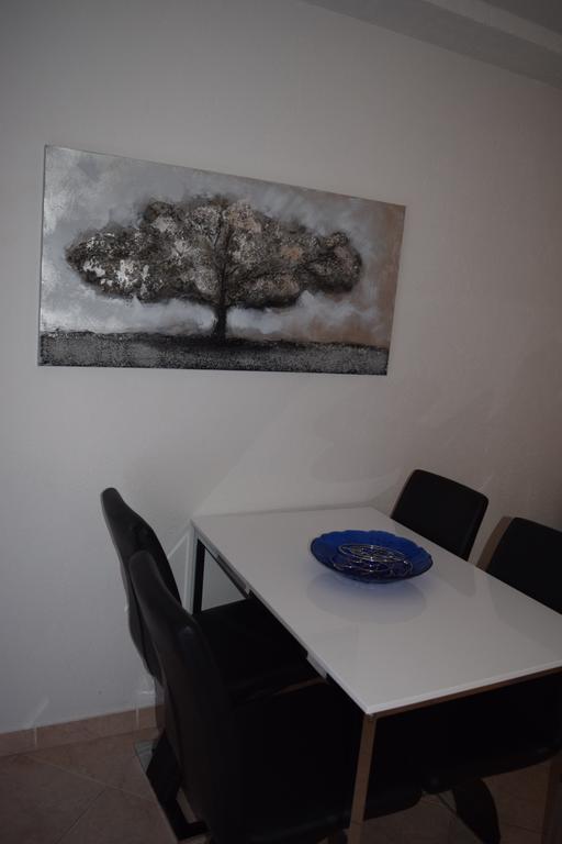 Apartments Babaja Трогір Екстер'єр фото