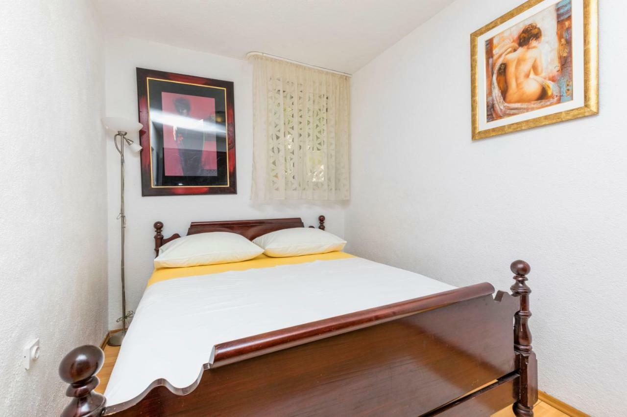 Apartments Babaja Трогір Екстер'єр фото
