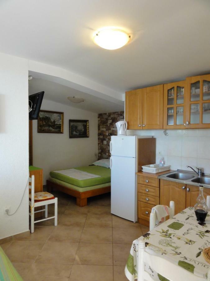 Apartments Babaja Трогір Екстер'єр фото