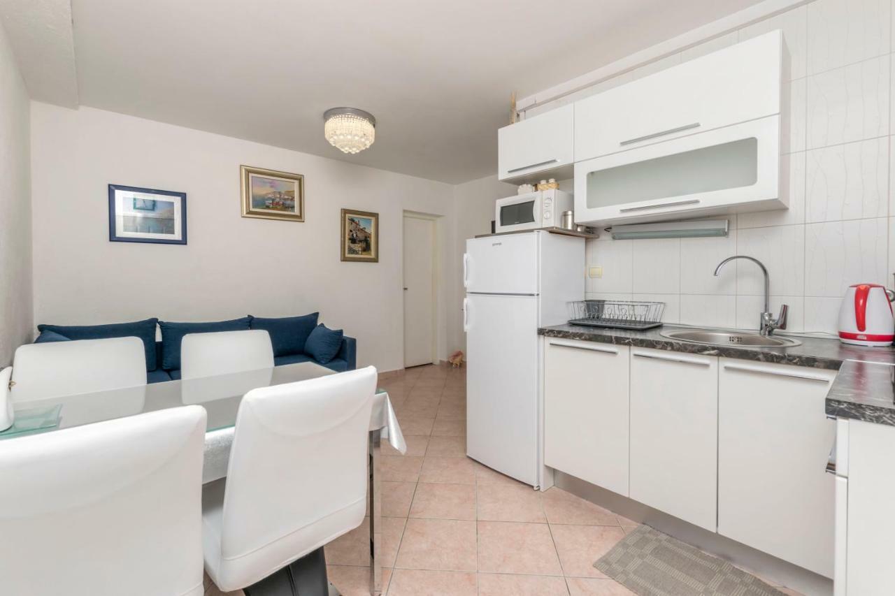 Apartments Babaja Трогір Екстер'єр фото